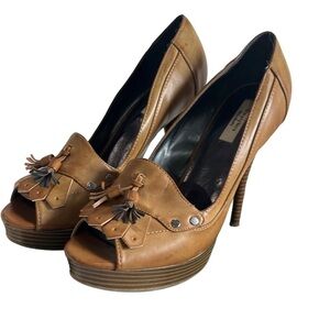 SIMPLY VERA WANG Size 10 5in heels Simply Vera Vera Wang